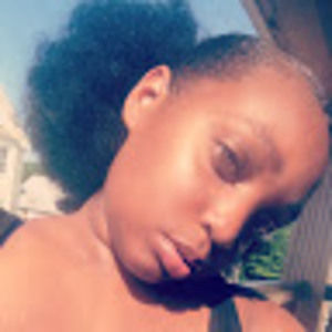 Meet your Posher, Simone